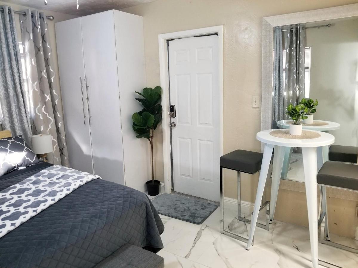 Glam Private Studio 4 Miles From Beach Hollywood Eksteriør billede